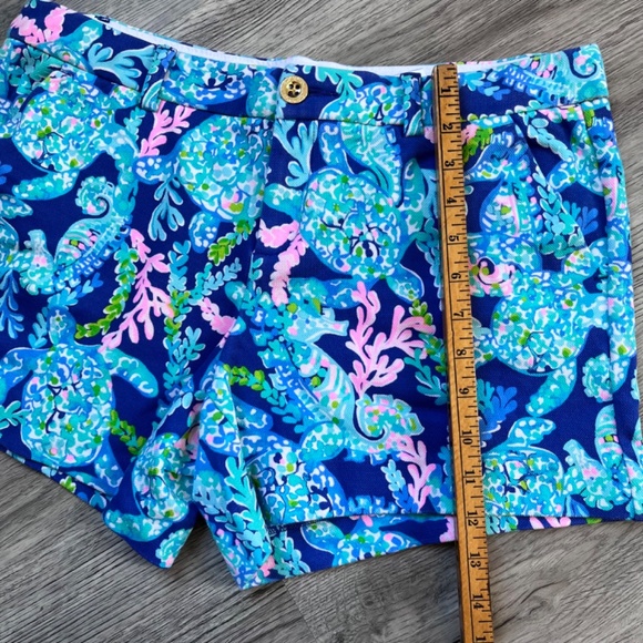 Lilly Pulitzer Turtle Villa Shorts Sz 12 - Picture 8 of 9